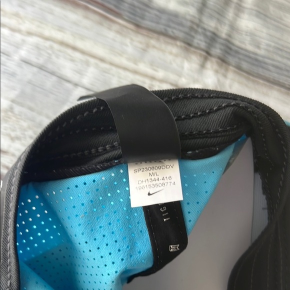 Nike Tiger Woods Unisex Turquoise Legacy91 Golf Hat with Logo Size M/L - Picture 11 of 11